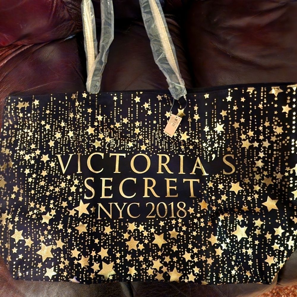 NWT 2018 Victoria's secret fashion show collectable tote